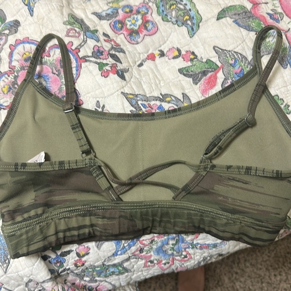 EUC Alphalete Camo Sports Bra and Biker Short SET XS - Picture 3 of 4